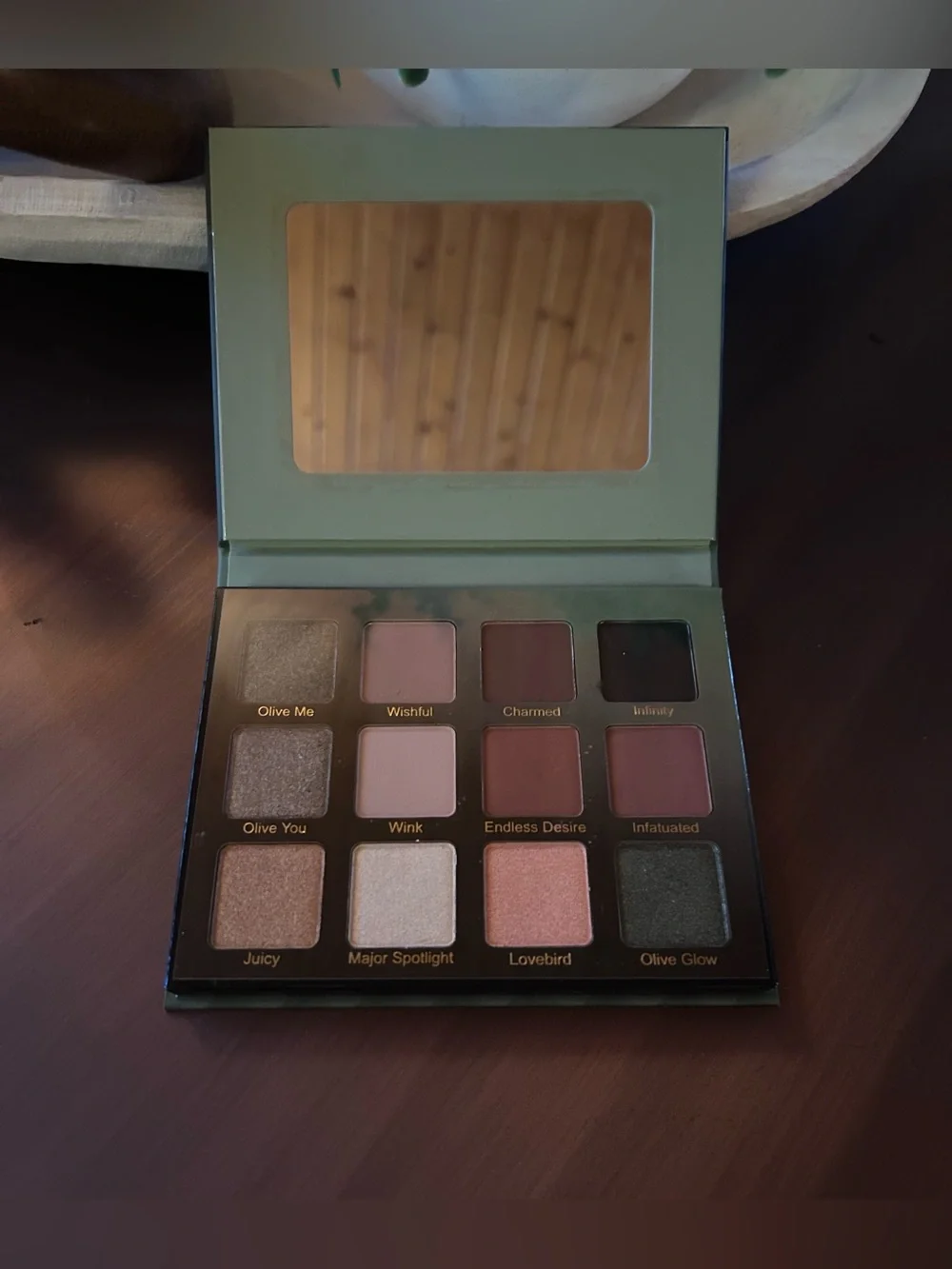 VIOLET VOSS OLIVE YOU FOREVER EYESHADOW PALETTE